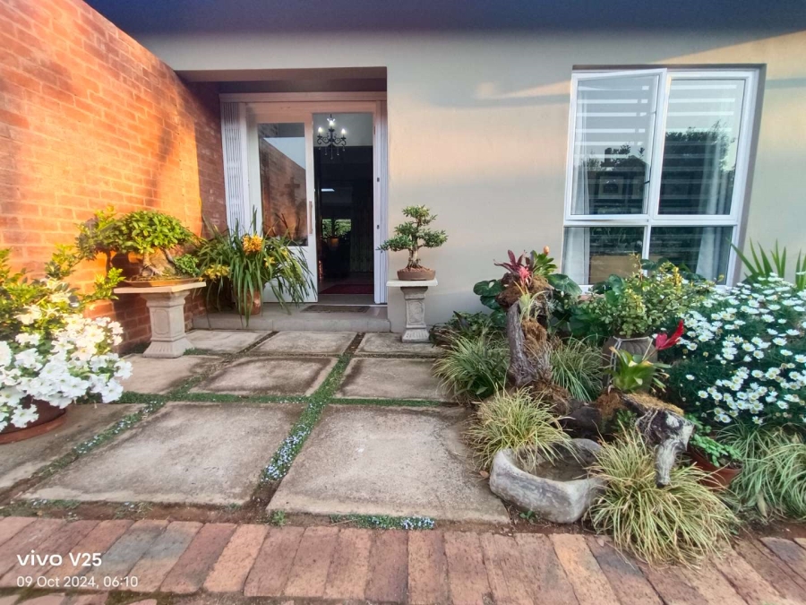 3 Bedroom Property for Sale in Zwavelpoort Gauteng