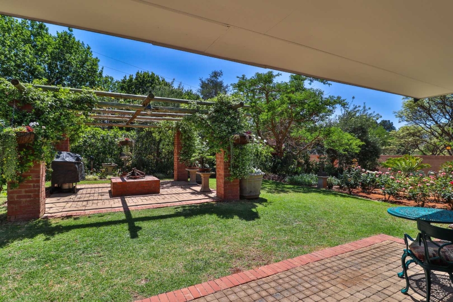 3 Bedroom Property for Sale in Zwavelpoort Gauteng