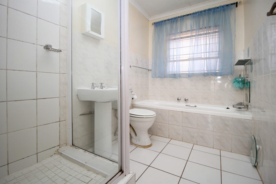 3 Bedroom Property for Sale in Rangeview Gauteng