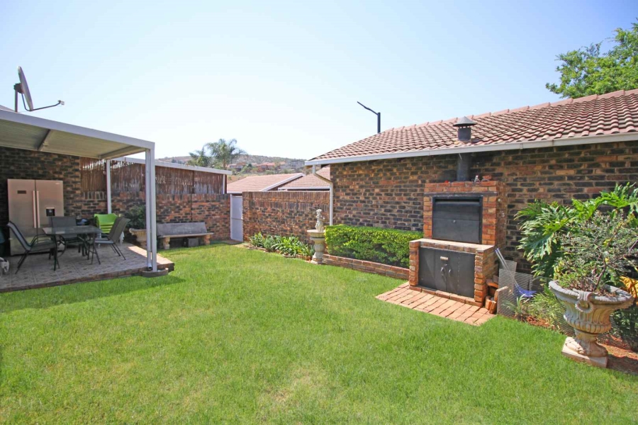 3 Bedroom Property for Sale in Rangeview Gauteng