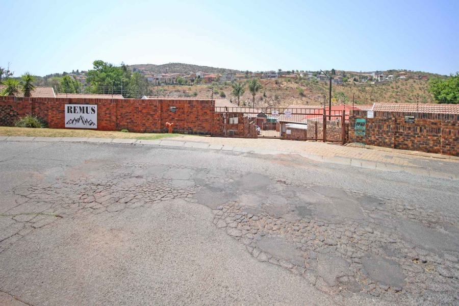 3 Bedroom Property for Sale in Rangeview Gauteng