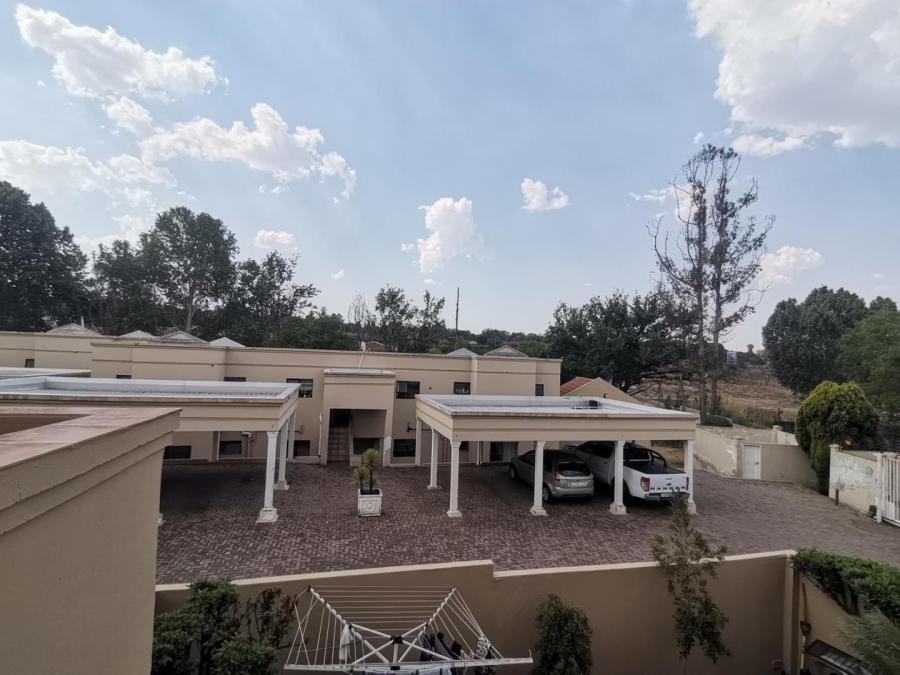 2 Bedroom Property for Sale in Northwold Gardens Gauteng