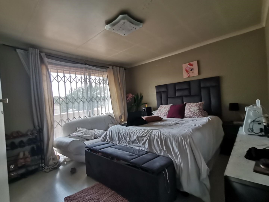 2 Bedroom Property for Sale in Northwold Gardens Gauteng