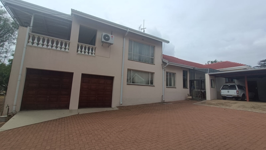 4 Bedroom Property for Sale in Knoppieslaagte Gauteng