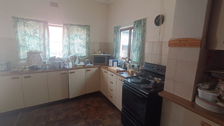 4 Bedroom Property for Sale in Knoppieslaagte Gauteng