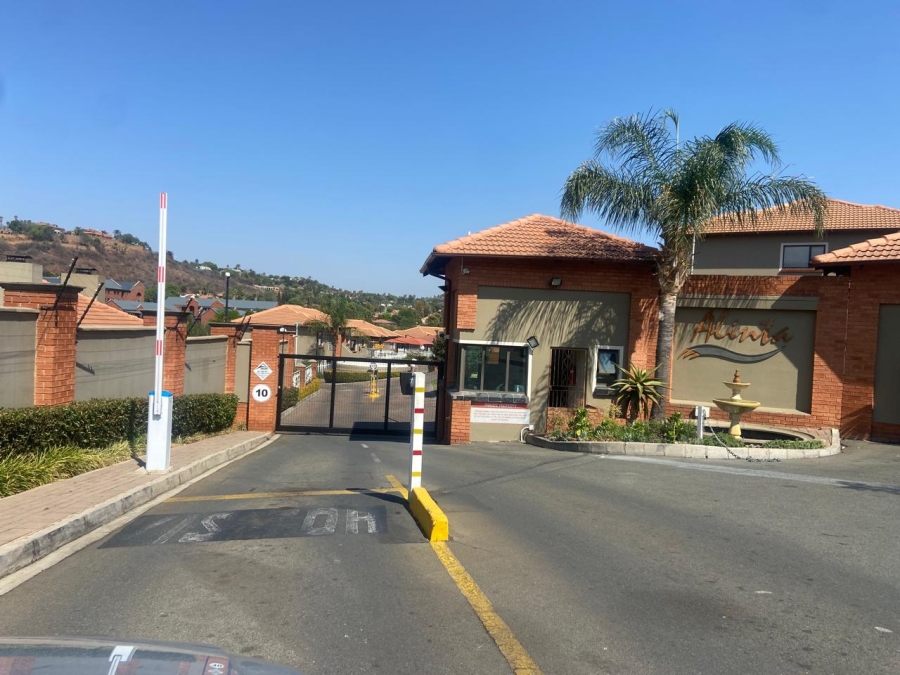 2 Bedroom Property for Sale in Glenvista Gauteng