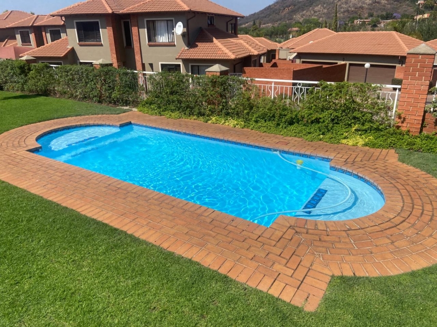 2 Bedroom Property for Sale in Glenvista Gauteng