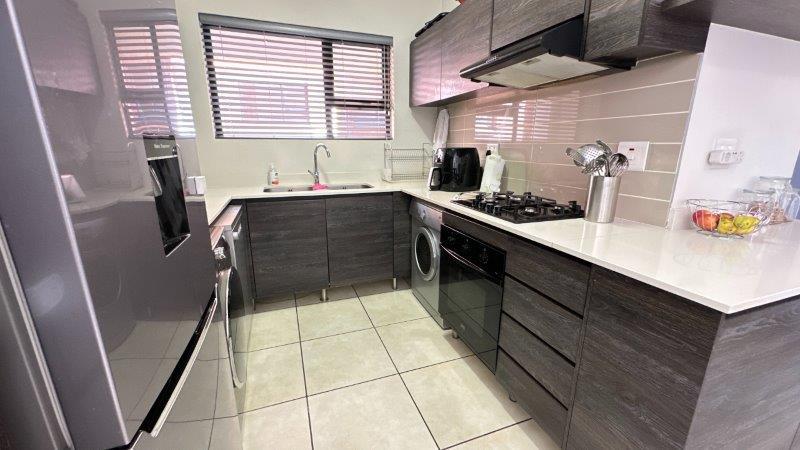 3 Bedroom Property for Sale in Oakdene Gauteng