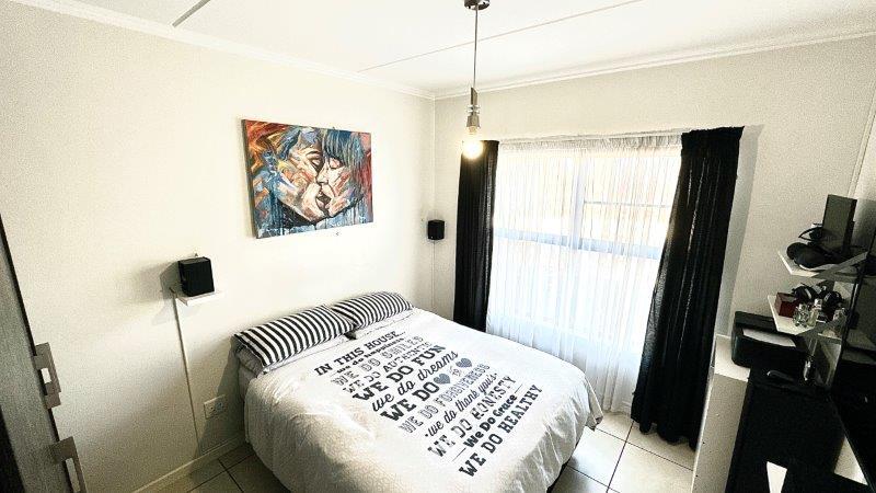 3 Bedroom Property for Sale in Oakdene Gauteng