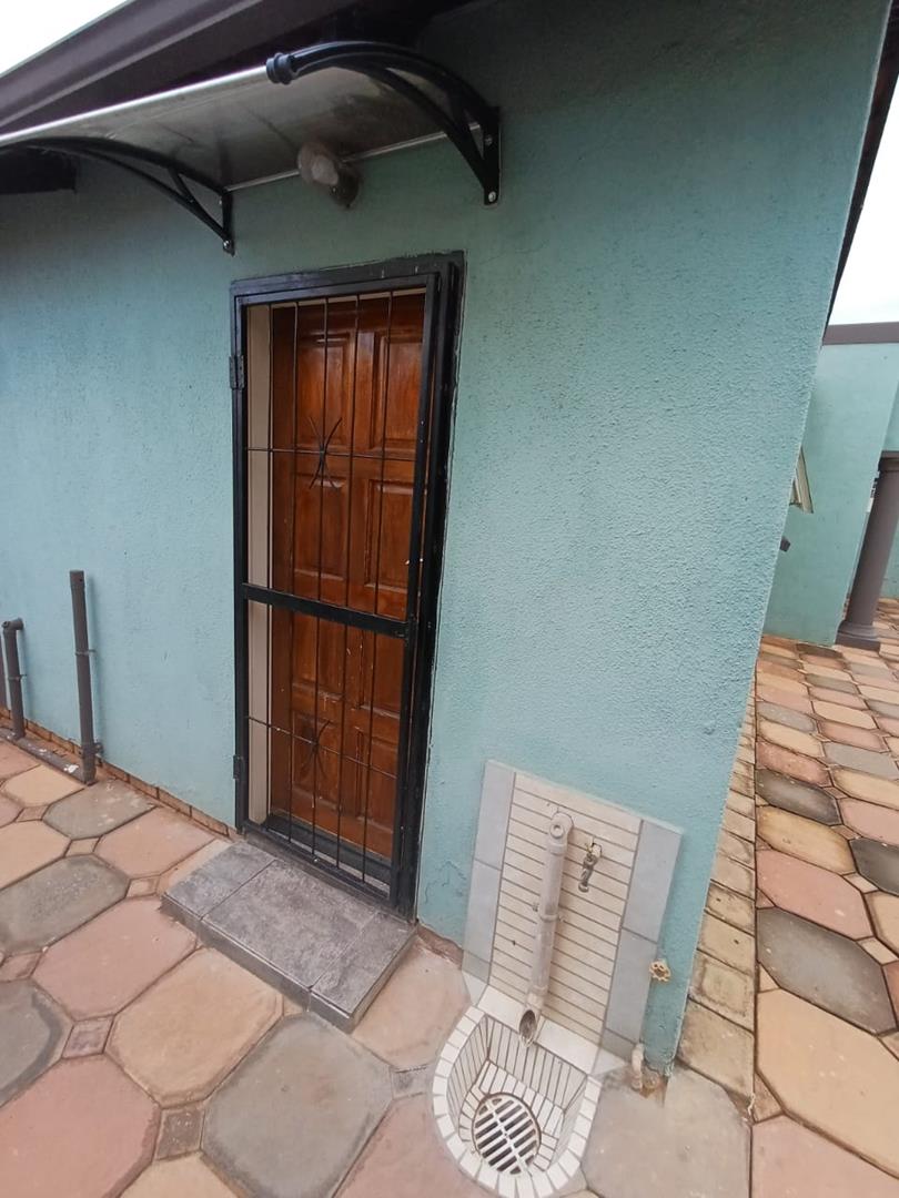 2 Bedroom Property for Sale in Mamelodi East Gauteng