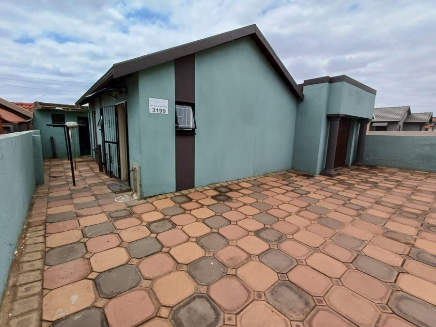 2 Bedroom Property for Sale in Mamelodi East Gauteng