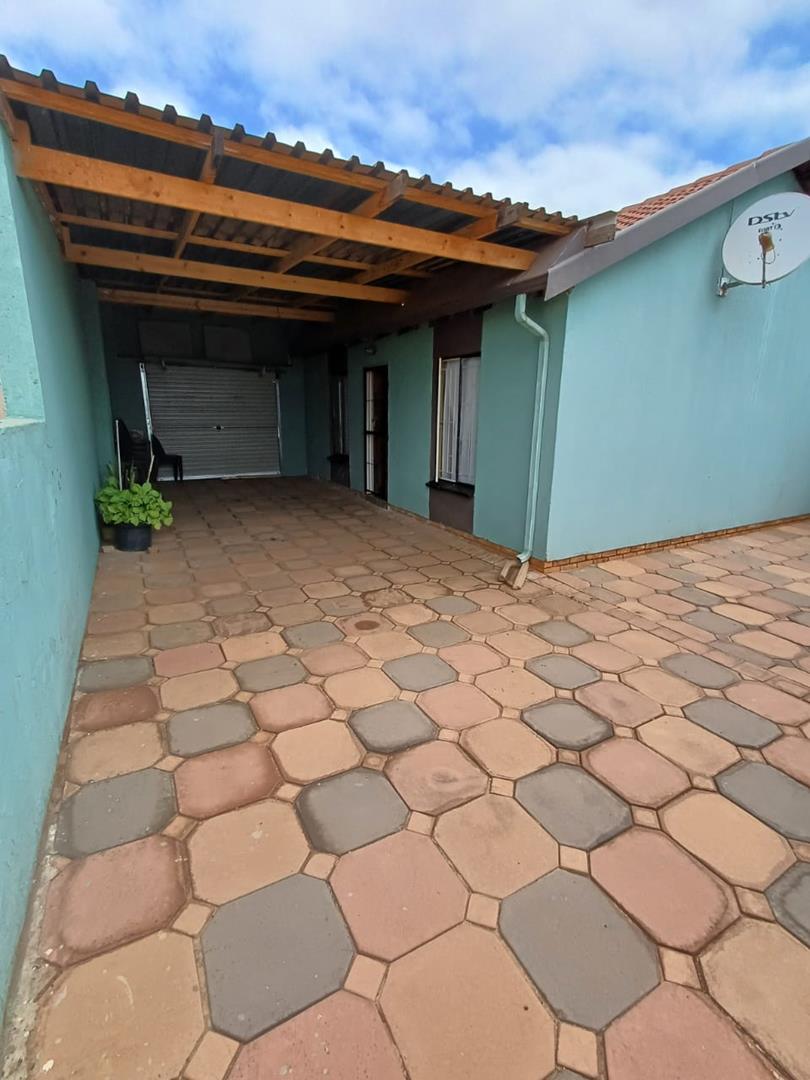 2 Bedroom Property for Sale in Mamelodi East Gauteng