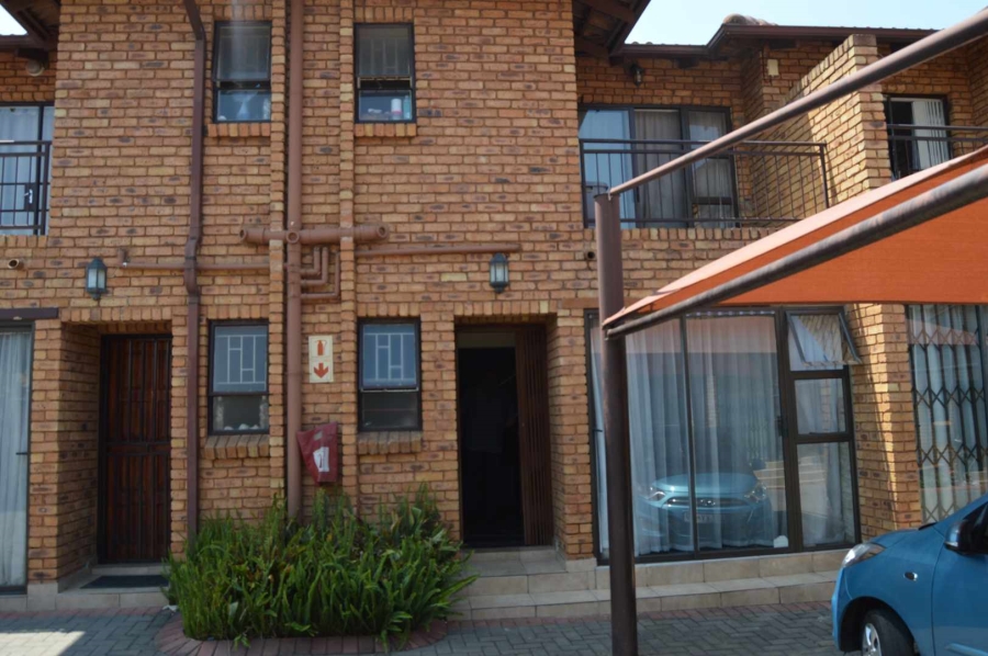 2 Bedroom Property for Sale in Florentia Gauteng