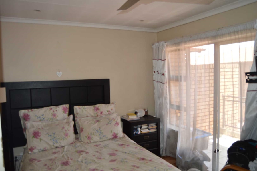 2 Bedroom Property for Sale in Florentia Gauteng