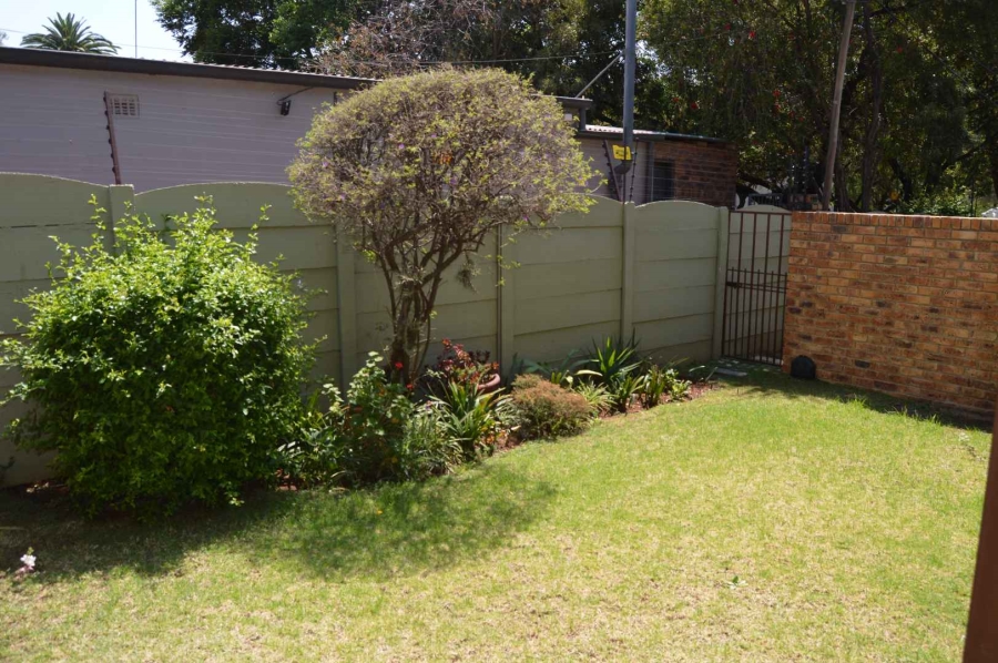 2 Bedroom Property for Sale in New Redruth Gauteng