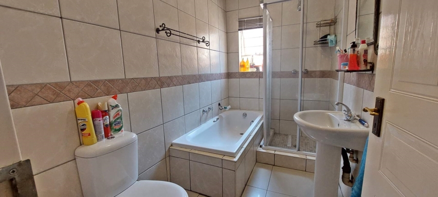 3 Bedroom Property for Sale in Elandshaven Gauteng