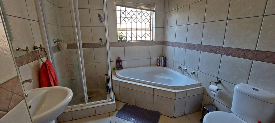 3 Bedroom Property for Sale in Elandshaven Gauteng