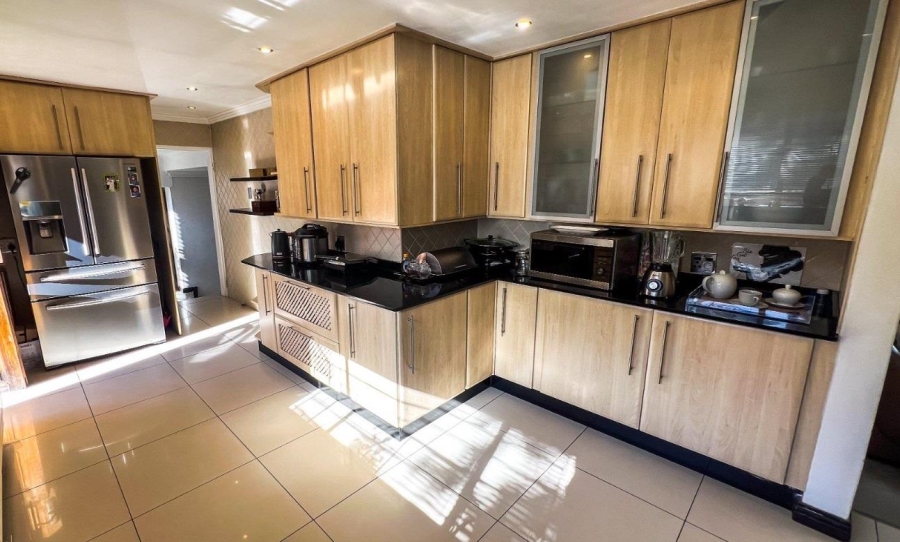 4 Bedroom Property for Sale in Bassonia Gauteng