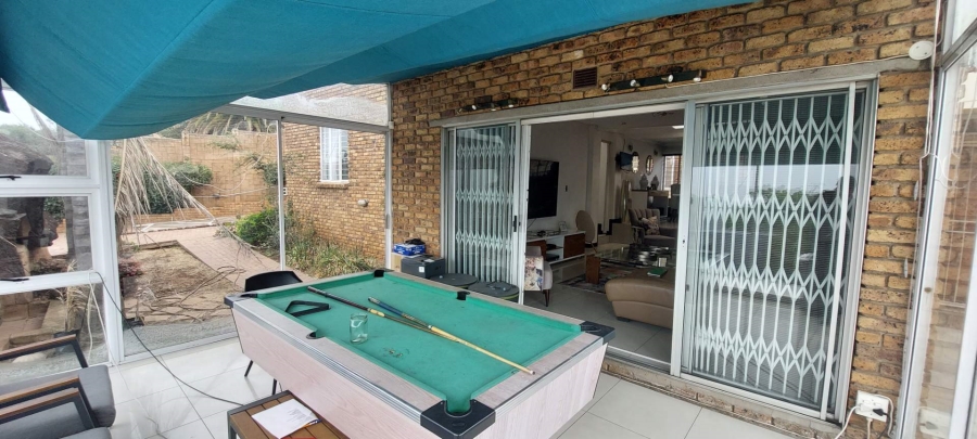 4 Bedroom Property for Sale in Bassonia Gauteng