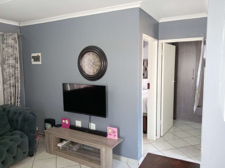 2 Bedroom Property for Sale in Mamelodi East Gauteng