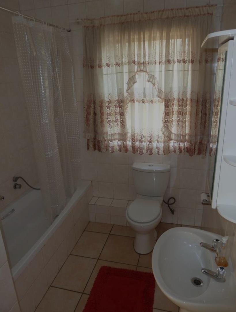 To Let 2 Bedroom Property for Rent in Raslouw A H Gauteng