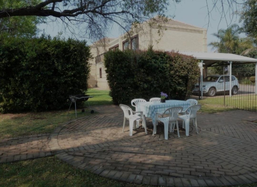 To Let 2 Bedroom Property for Rent in Raslouw A H Gauteng