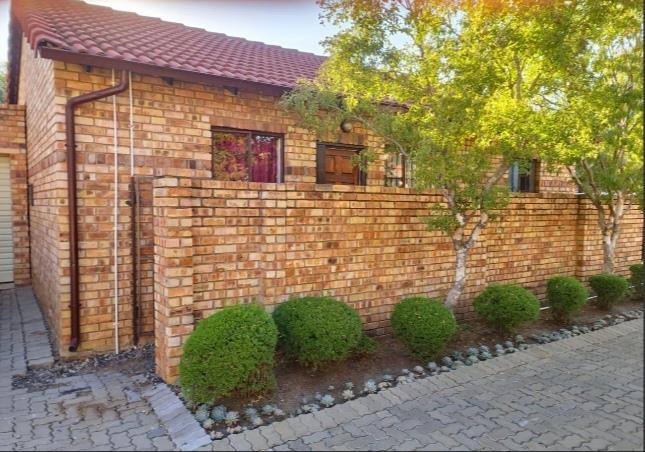 2 Bedroom Property for Sale in Equestria Gauteng