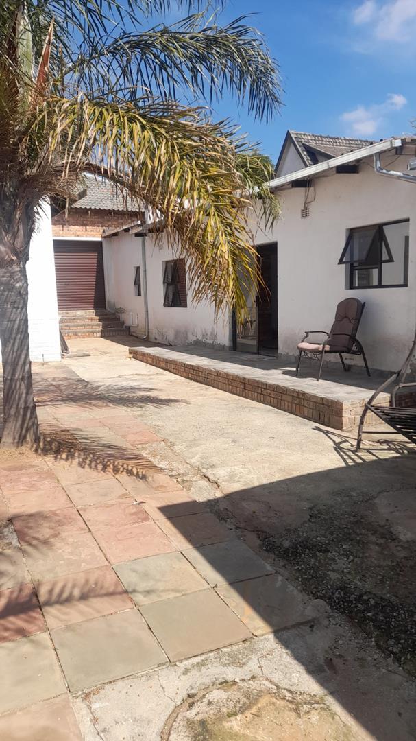 To Let 1 Bedroom Property for Rent in Moffat View Gauteng