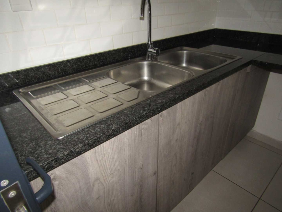 To Let 3 Bedroom Property for Rent in Bartlett Gauteng