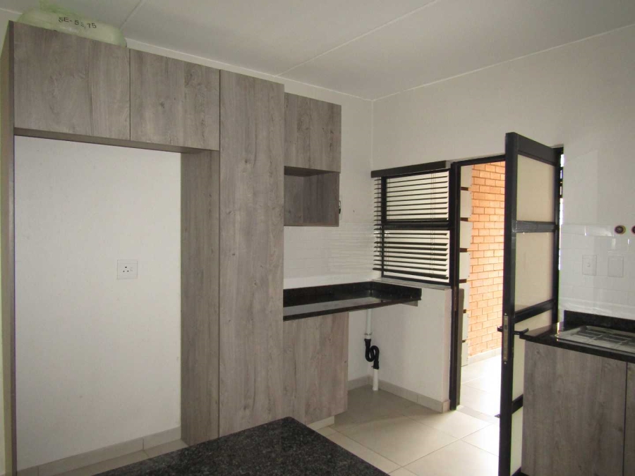 To Let 3 Bedroom Property for Rent in Bartlett Gauteng