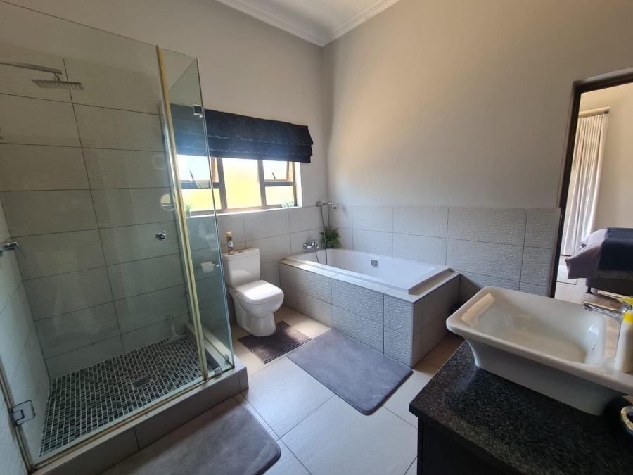 3 Bedroom Property for Sale in Eye of Africa Gauteng