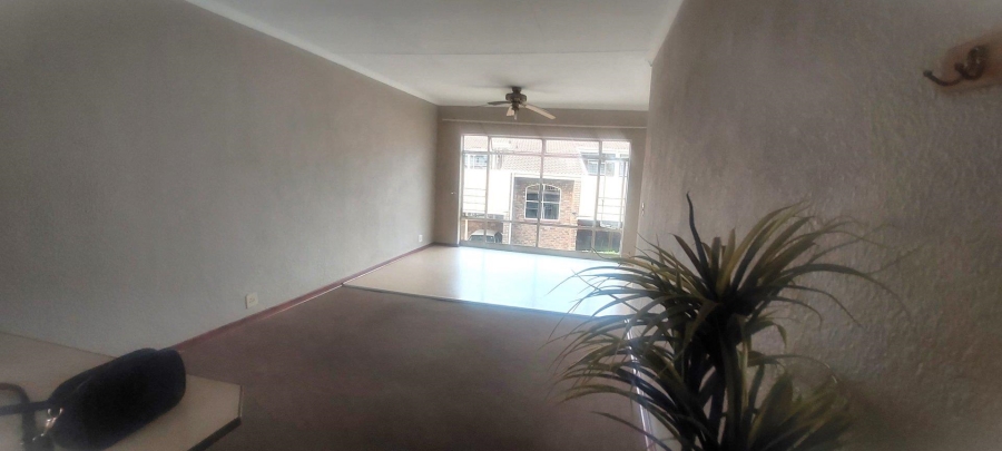 To Let 2 Bedroom Property for Rent in Brackendowns Gauteng