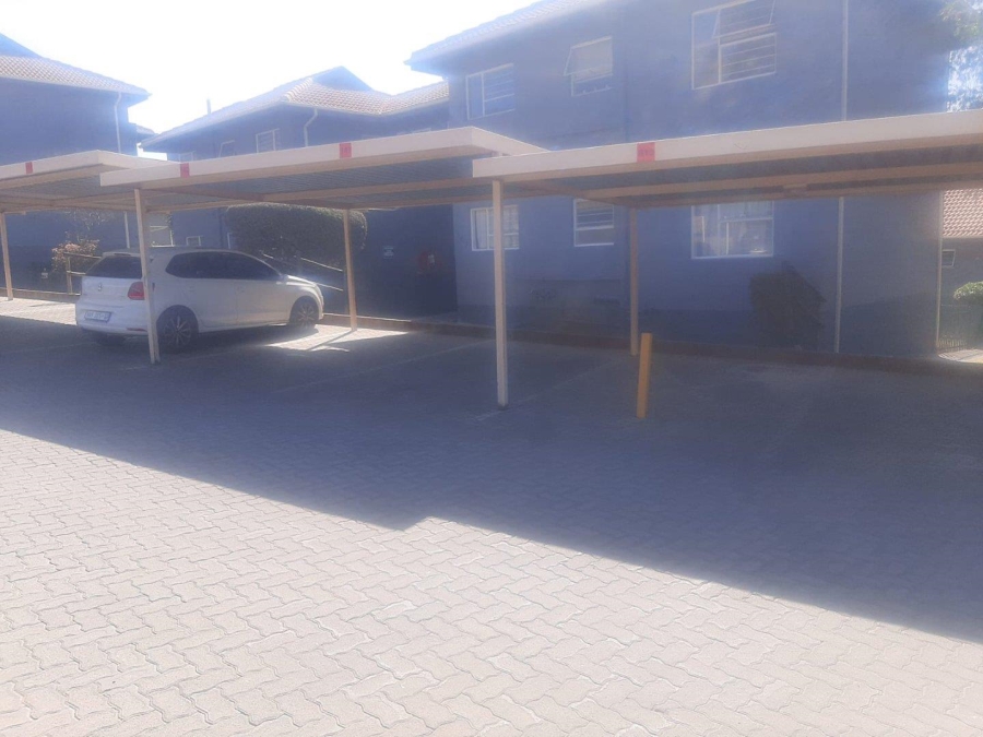 To Let 2 Bedroom Property for Rent in Linmeyer Gauteng