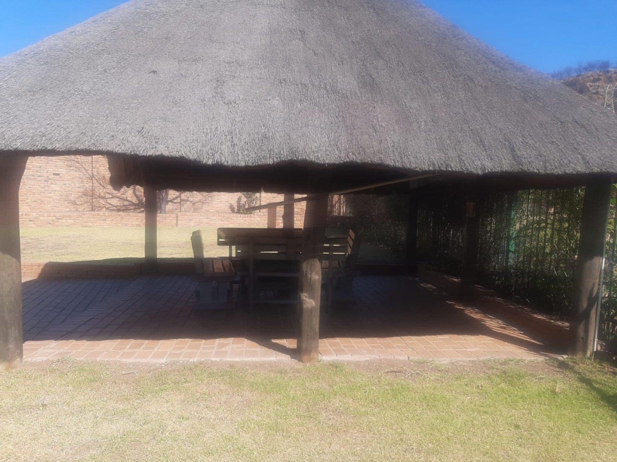 To Let 2 Bedroom Property for Rent in Linmeyer Gauteng