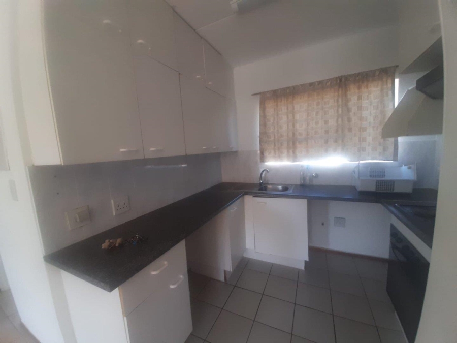 To Let 2 Bedroom Property for Rent in Linmeyer Gauteng