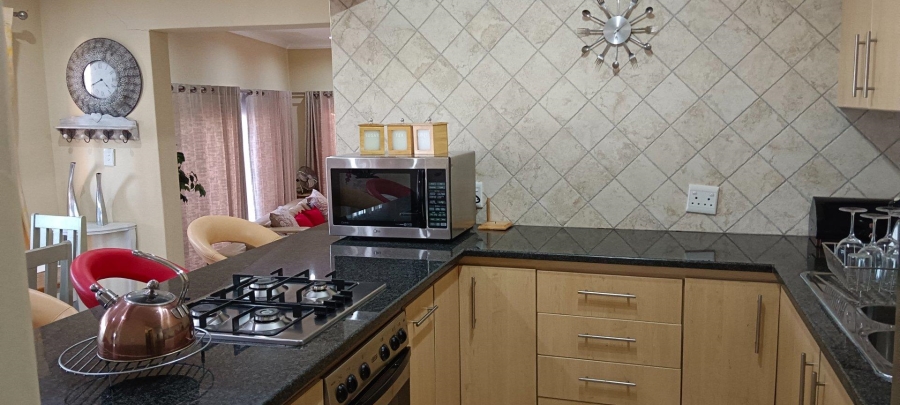 To Let 2 Bedroom Property for Rent in Bassonia Gauteng