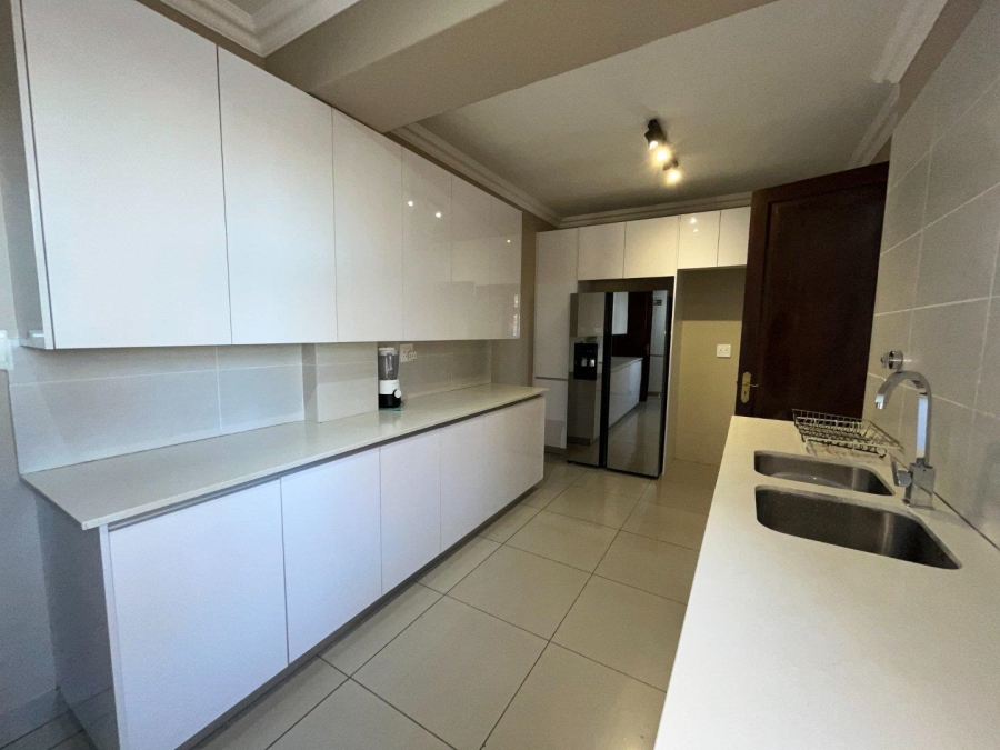 To Let 7 Bedroom Property for Rent in Bryanston Gauteng