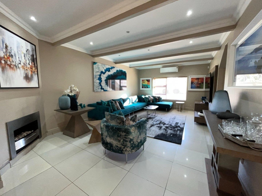 To Let 7 Bedroom Property for Rent in Bryanston Gauteng