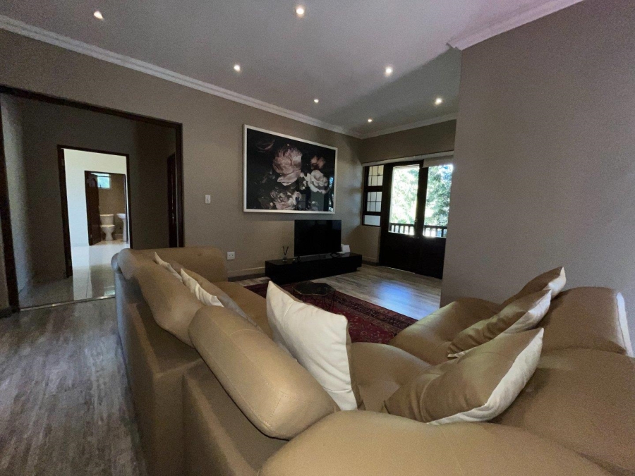 To Let 7 Bedroom Property for Rent in Bryanston Gauteng