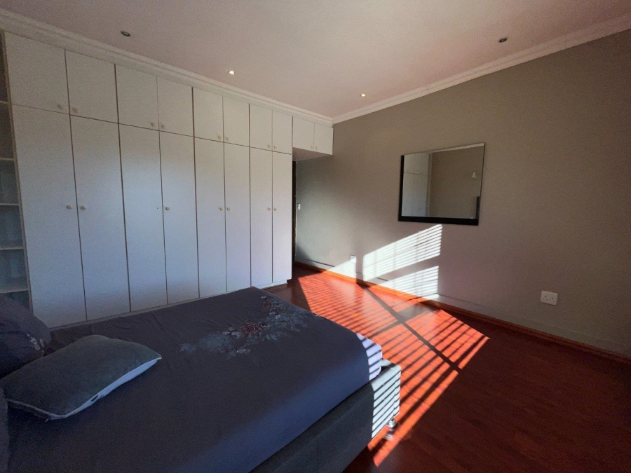 To Let 7 Bedroom Property for Rent in Bryanston Gauteng