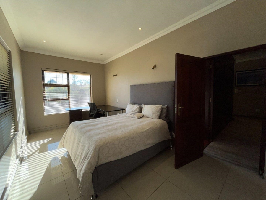 To Let 7 Bedroom Property for Rent in Bryanston Gauteng