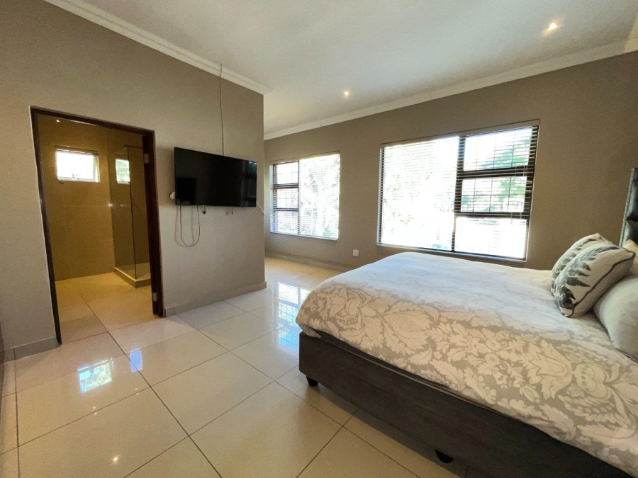 To Let 7 Bedroom Property for Rent in Bryanston Gauteng