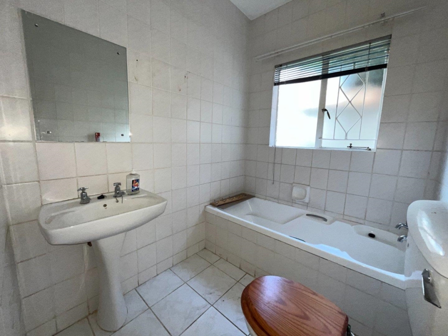 To Let 2 Bedroom Property for Rent in Ferndale Gauteng