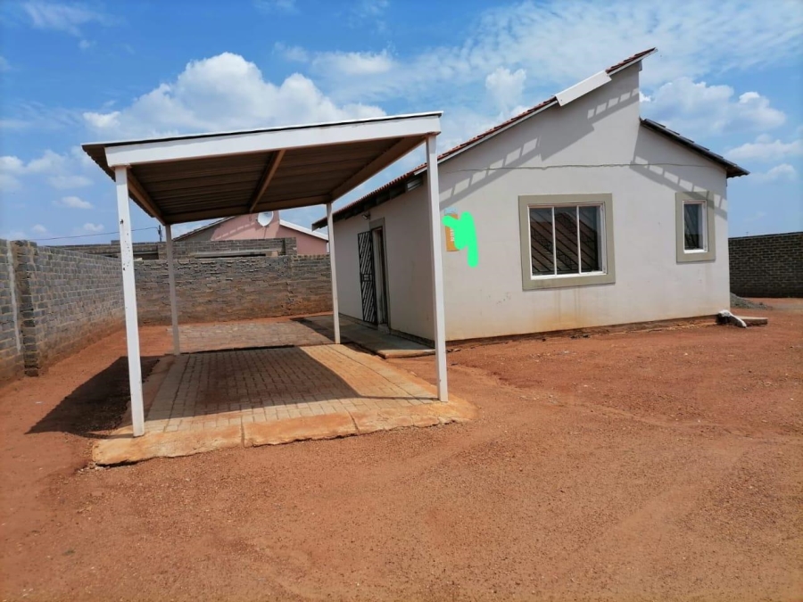 To Let 2 Bedroom Property for Rent in Savanna City Gauteng