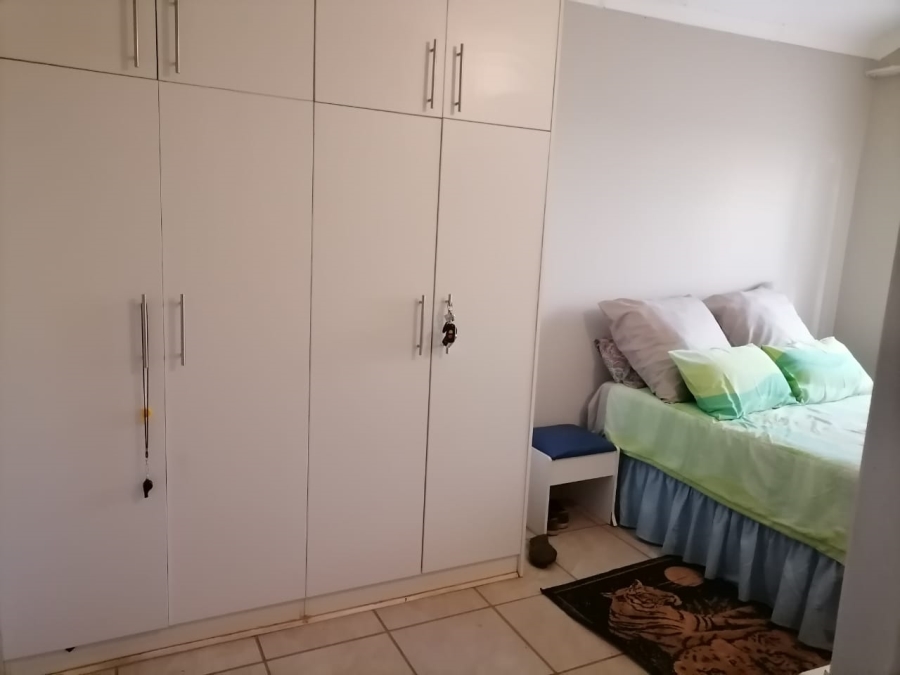 To Let 2 Bedroom Property for Rent in Savanna City Gauteng