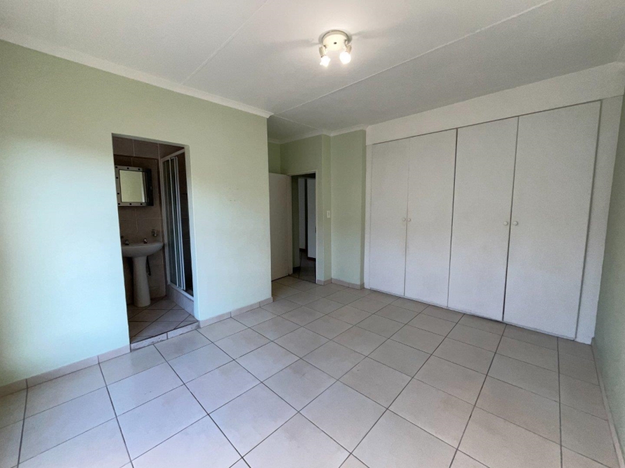 To Let 2 Bedroom Property for Rent in Northwold Gauteng