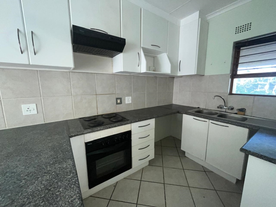 To Let 2 Bedroom Property for Rent in Northwold Gauteng