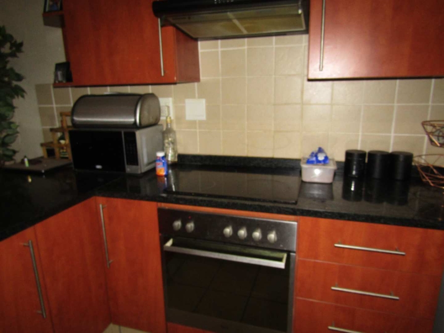 2 Bedroom Property for Sale in Ravenswood Gauteng