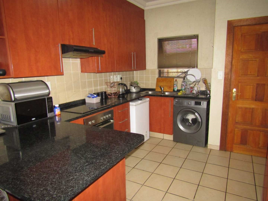 2 Bedroom Property for Sale in Ravenswood Gauteng