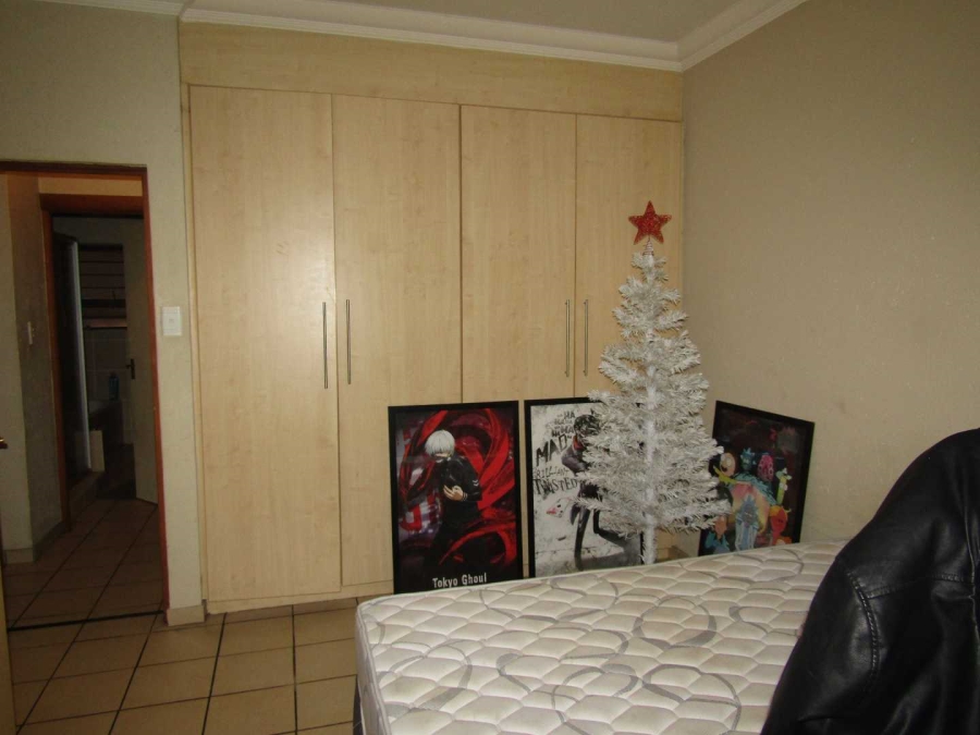 2 Bedroom Property for Sale in Ravenswood Gauteng